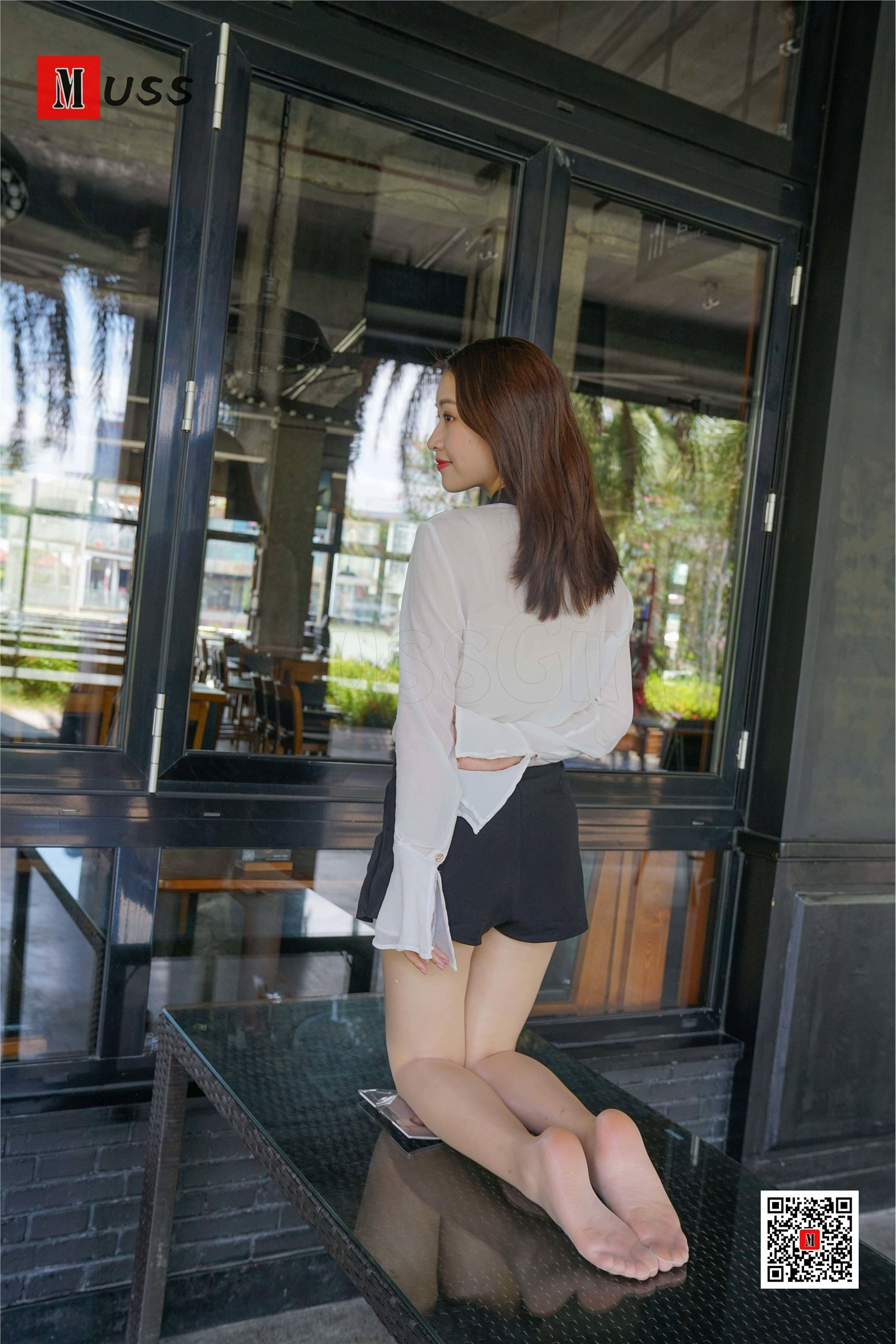 MussGirl慕丝女郎  NO.194 室外裤裙薄丝